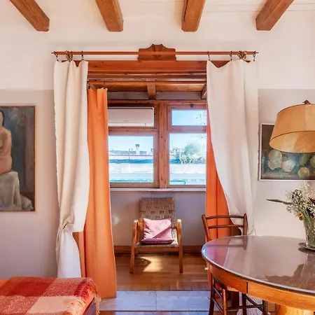 Quirinale Terrace Apartment *